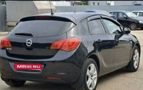 Opel Astra J, 2011 год, 800 000 рублей, 8 фотография