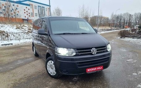 Volkswagen Caravelle T5, 2012 год, 1 690 000 рублей, 1 фотография