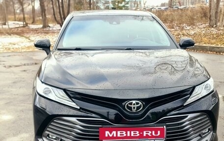 Toyota Camry, 2018 год, 3 040 000 рублей, 2 фотография