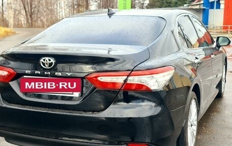 Toyota Camry, 2018 год, 3 040 000 рублей, 8 фотография