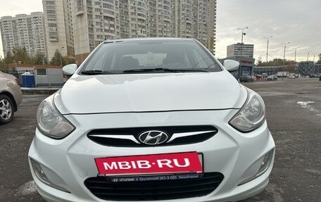 Hyundai Solaris II рестайлинг, 2011 год, 870 000 рублей, 8 фотография