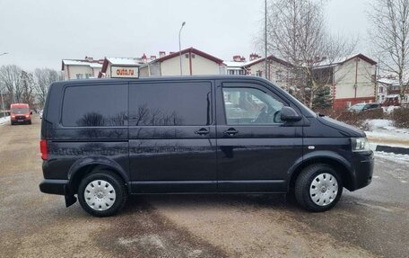 Volkswagen Caravelle T5, 2012 год, 1 690 000 рублей, 2 фотография