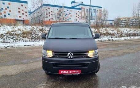 Volkswagen Caravelle T5, 2012 год, 1 690 000 рублей, 9 фотография