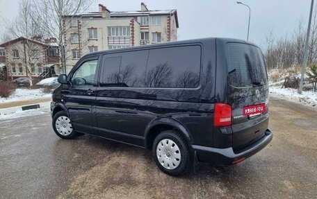 Volkswagen Caravelle T5, 2012 год, 1 690 000 рублей, 4 фотография