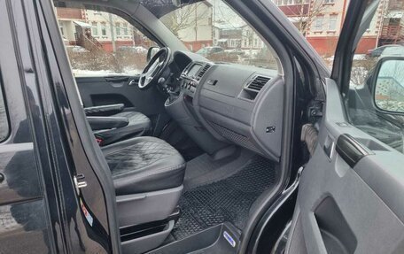 Volkswagen Caravelle T5, 2012 год, 1 690 000 рублей, 29 фотография