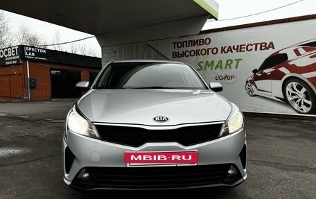 KIA Rio IV, 2020 год, 1 830 000 рублей, 2 фотография