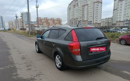 KIA cee'd I рестайлинг, 2010 год, 930 000 рублей, 3 фотография