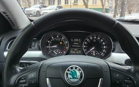 Skoda Superb III рестайлинг, 2012 год, 1 180 000 рублей, 4 фотография