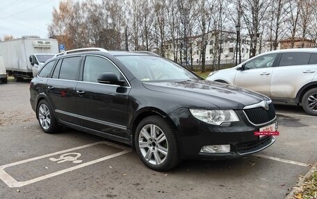 Skoda Superb III рестайлинг, 2012 год, 1 180 000 рублей, 10 фотография