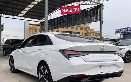 Hyundai Elantra, 2021 год, 1 800 174 рублей, 4 фотография