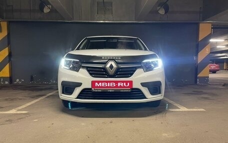 Renault Sandero II рестайлинг, 2019 год, 830 000 рублей, 2 фотография