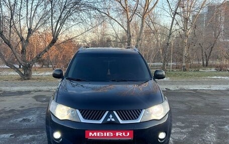 Mitsubishi Outlander III рестайлинг 3, 2007 год, 1 400 000 рублей, 13 фотография