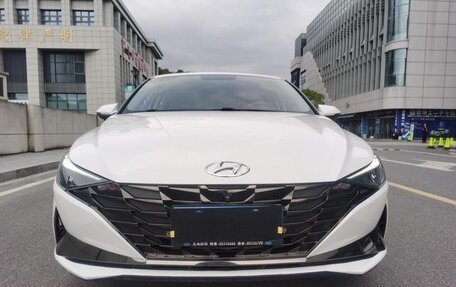 Hyundai Elantra, 2021 год, 1 690 000 рублей, 2 фотография