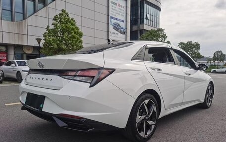 Hyundai Elantra, 2021 год, 1 690 000 рублей, 4 фотография