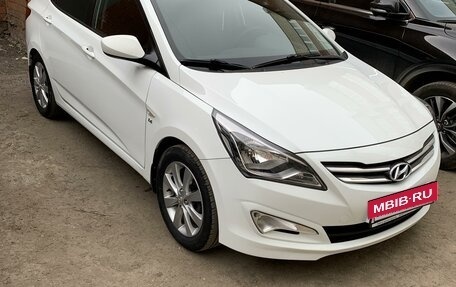 Hyundai Solaris II рестайлинг, 2016 год, 1 370 000 рублей, 3 фотография