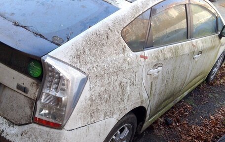 Toyota Prius, 2011 год, 900 000 рублей, 6 фотография