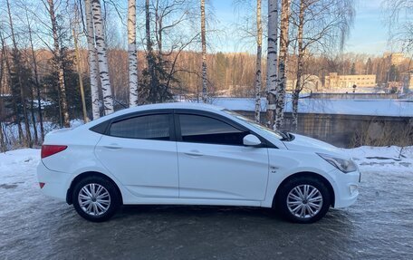 Hyundai Solaris II рестайлинг, 2014 год, 1 100 000 рублей, 4 фотография