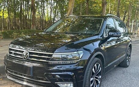 Volkswagen Tiguan II, 2021 год, 3 370 000 рублей, 1 фотография