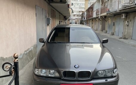 BMW 5 серия, 2002 год, 590 000 рублей, 3 фотография