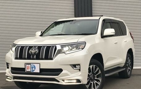 Toyota Land Cruiser Prado 150 рестайлинг 2, 2021 год, 4 880 000 рублей, 1 фотография