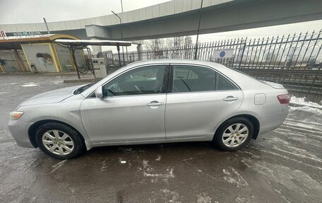 Toyota Camry, 2010 год, 980 000 рублей, 2 фотография