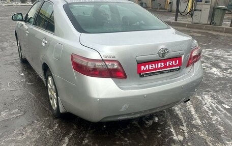 Toyota Camry, 2010 год, 980 000 рублей, 4 фотография