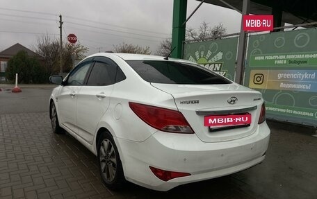 Hyundai Solaris II рестайлинг, 2015 год, 880 000 рублей, 4 фотография