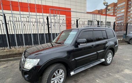 Mitsubishi Pajero IV, 2012 год, 1 785 000 рублей, 2 фотография