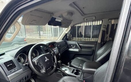 Mitsubishi Pajero IV, 2012 год, 1 785 000 рублей, 28 фотография