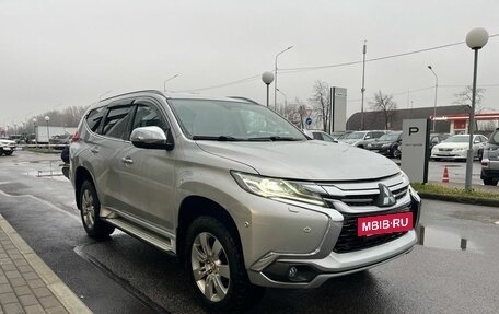 Mitsubishi Pajero Sport III рестайлинг, 2017 год, 2 249 000 рублей, 2 фотография