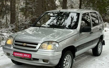 Chevrolet Niva I рестайлинг, 2005 год, 250 000 рублей, 2 фотография