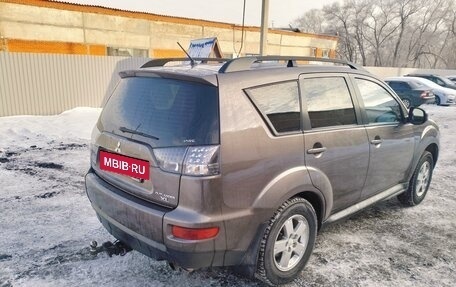 Mitsubishi Outlander III рестайлинг 3, 2011 год, 1 400 000 рублей, 5 фотография