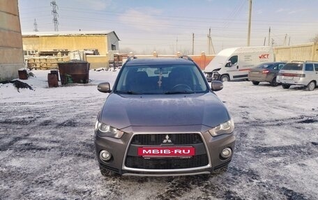 Mitsubishi Outlander III рестайлинг 3, 2011 год, 1 400 000 рублей, 3 фотография