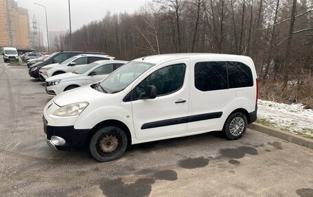 Peugeot Partner II рестайлинг 2, 2011 год, 650 000 рублей, 1 фотография