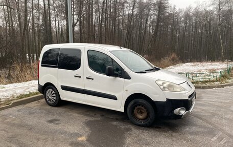 Peugeot Partner II рестайлинг 2, 2011 год, 650 000 рублей, 3 фотография