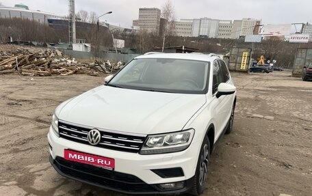 Volkswagen Tiguan II, 2018 год, 2 100 000 рублей, 2 фотография