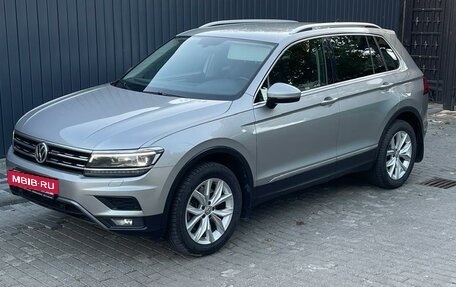 Volkswagen Tiguan II, 2018 год, 2 300 000 рублей, 10 фотография