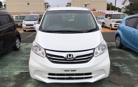 Honda Freed I, 2012 год, 920 000 рублей, 2 фотография