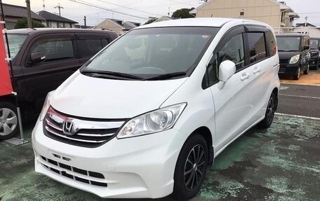 Honda Freed I, 2012 год, 920 000 рублей, 3 фотография