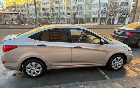 Hyundai Solaris II рестайлинг, 2012 год, 910 000 рублей, 3 фотография