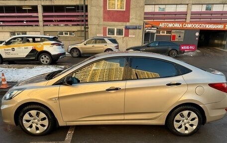 Hyundai Solaris II рестайлинг, 2012 год, 910 000 рублей, 2 фотография