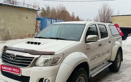 Toyota Hilux VII, 2015 год, 3 650 000 рублей, 3 фотография