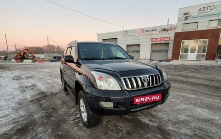 Toyota Land Cruiser Prado 120 рестайлинг, 2005 год, 2 359 000 рублей, 2 фотография