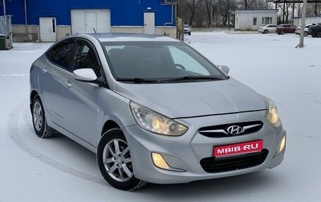 Hyundai Solaris II рестайлинг, 2013 год, 670 000 рублей, 1 фотография