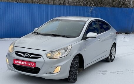 Hyundai Solaris II рестайлинг, 2013 год, 670 000 рублей, 3 фотография