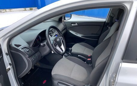 Hyundai Solaris II рестайлинг, 2013 год, 670 000 рублей, 14 фотография