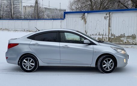 Hyundai Solaris II рестайлинг, 2013 год, 670 000 рублей, 8 фотография