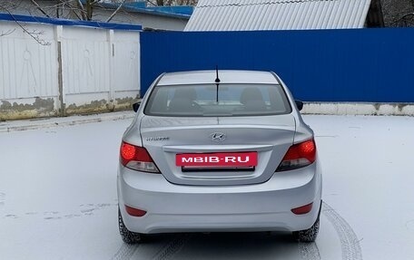 Hyundai Solaris II рестайлинг, 2013 год, 670 000 рублей, 6 фотография