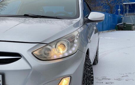 Hyundai Solaris II рестайлинг, 2013 год, 670 000 рублей, 31 фотография