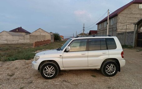 Mitsubishi Pajero iO, 2005 год, 650 000 рублей, 3 фотография